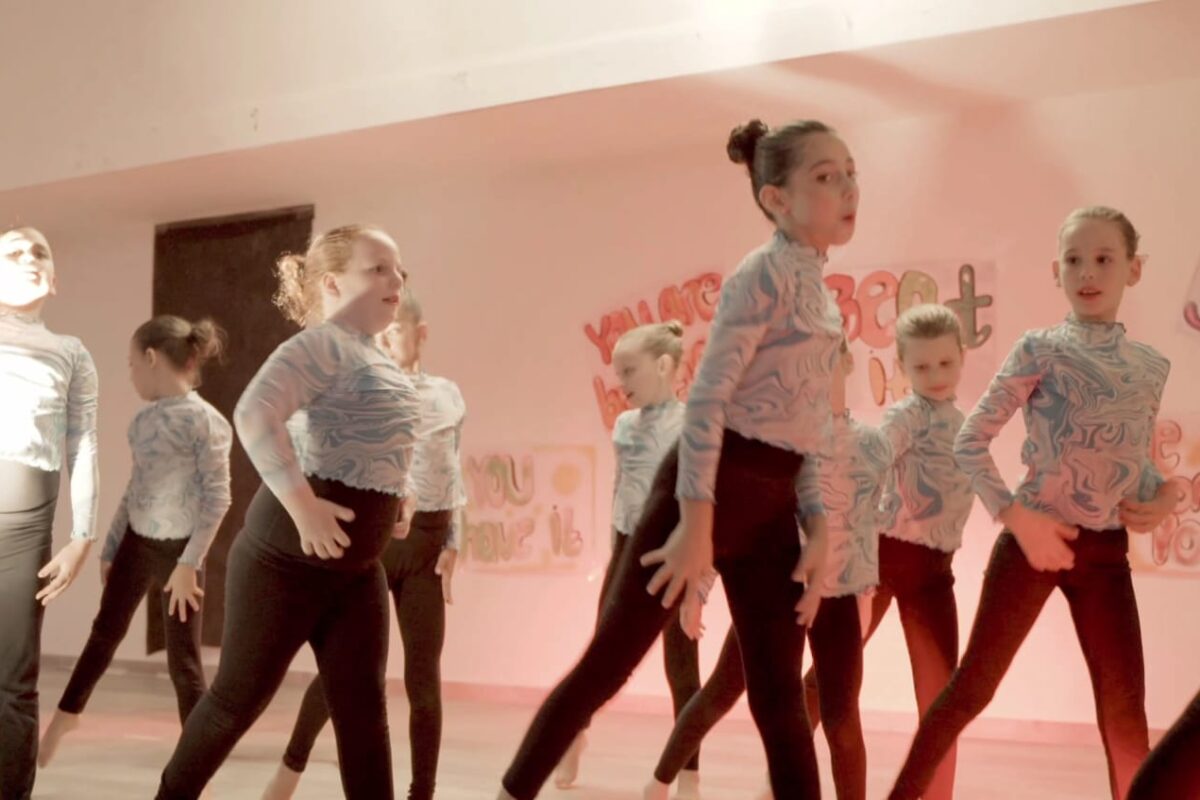 33fccbbd-7b44-48ed-a64e-eee24a3d3b58